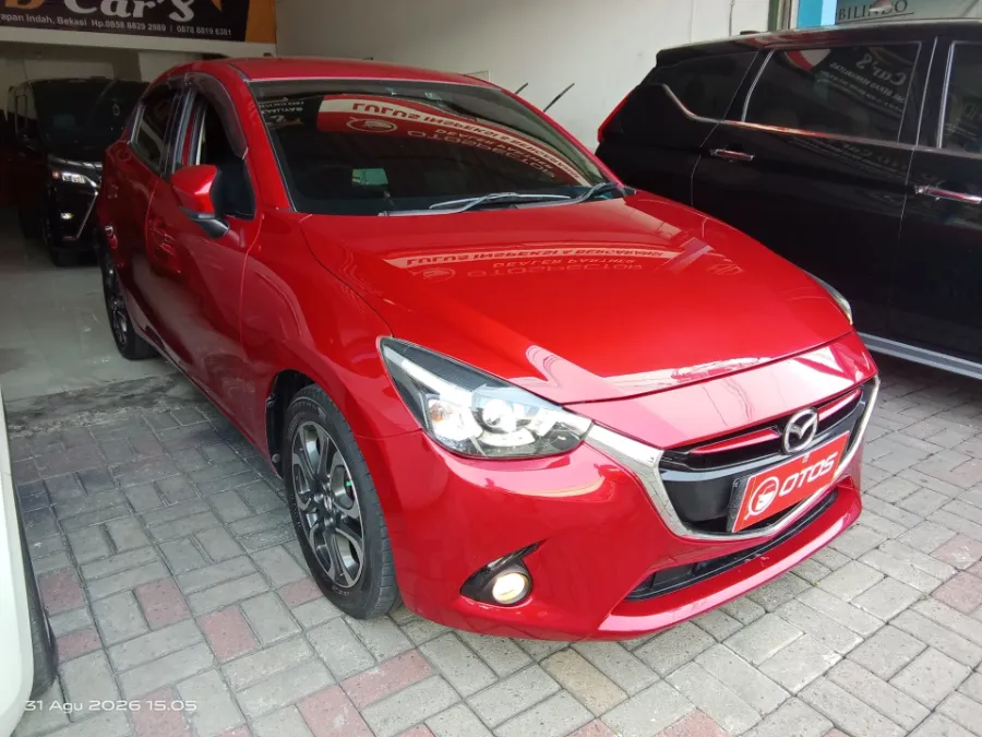 Foto Mobil Bekas Kanan Depan Mazda 2 1.5 GT Skyactiv tahun 2016